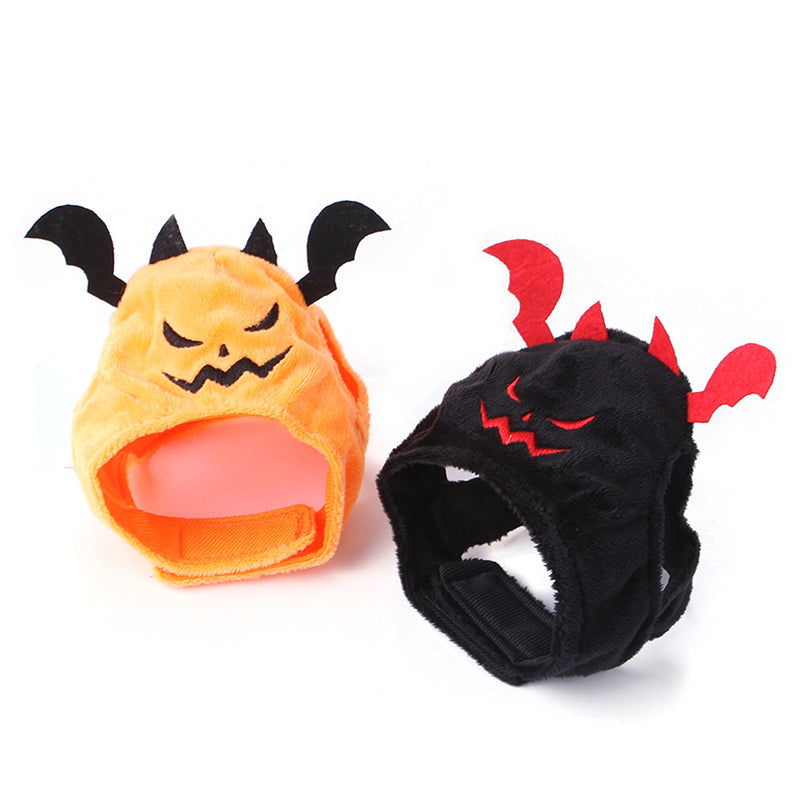 Les deux modèles de chapeau d'Halloween pour chat